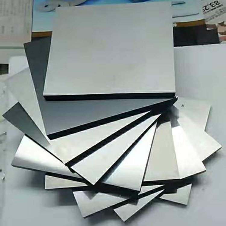 硬质合金探析 钨钢D20圆棒板材的硬度、耐磨与综合性能解读